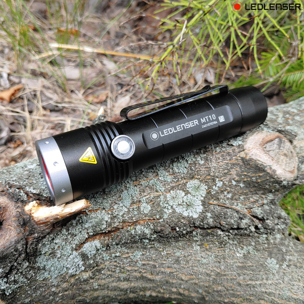 Latarka Ledlenser MT10