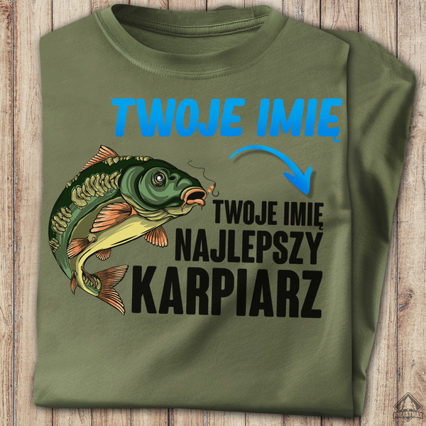 Wędkarska koszulka bawełniana T-shirt nadruk IMIĘ - NAJLEPSZY KARPIARZ